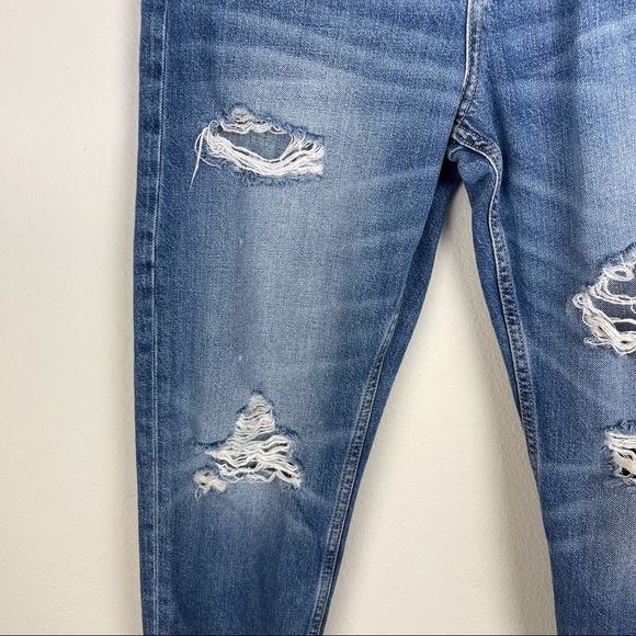 ZARA Highly Distressed MOM JEANS in medium dark wash size USA 00 EUR 32 - Picture 5 of 13